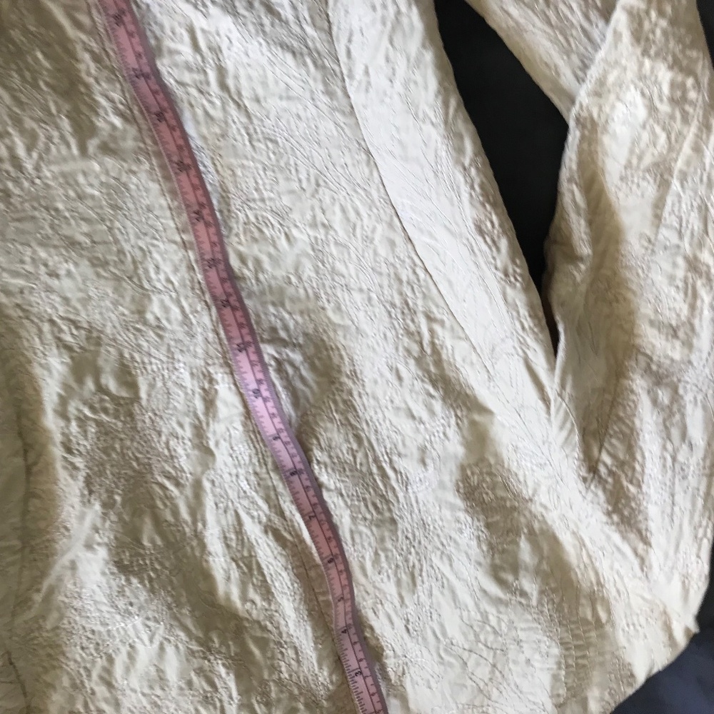 Tahari blazer - Picture 8 of 9